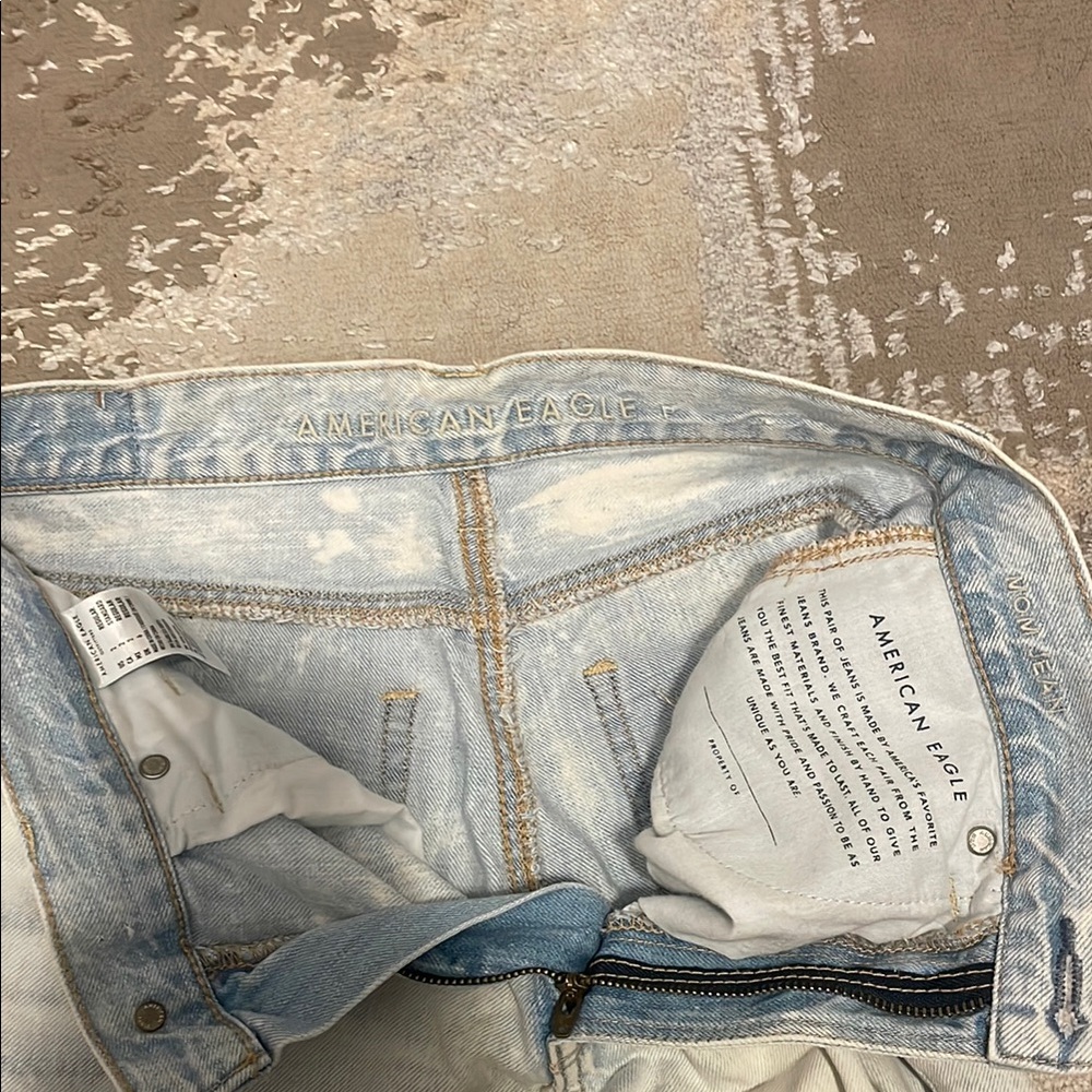 American Eagle Light Wash mom Jeans - Picture 2 of 3